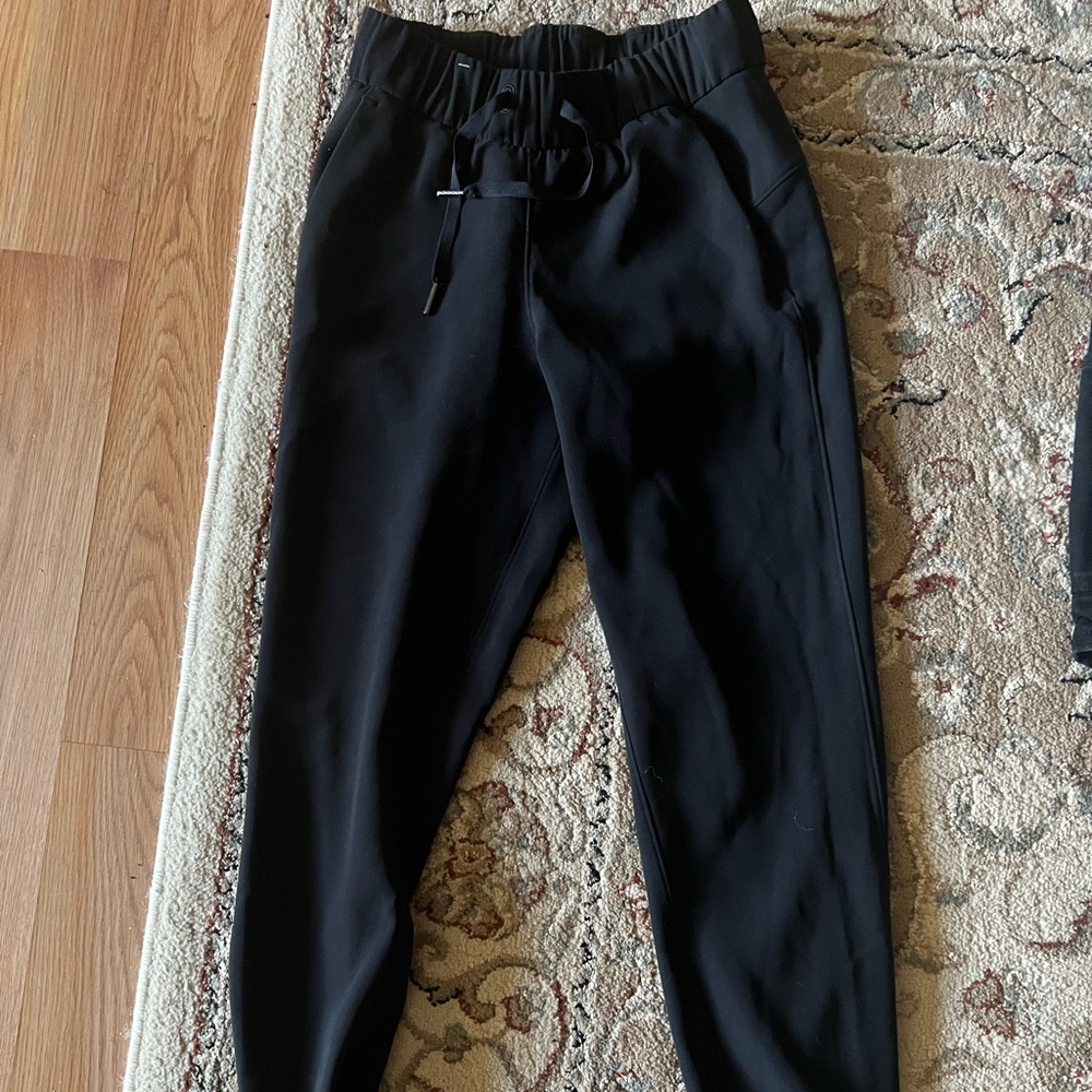 Lululemon joggers